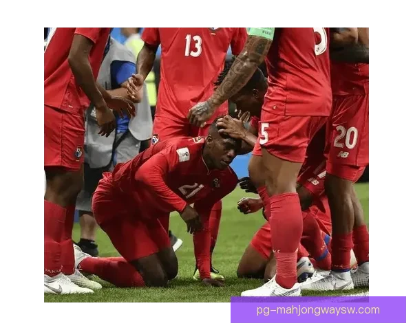 南非与巴拿马激战收获平局比赛精彩瞬间回顾